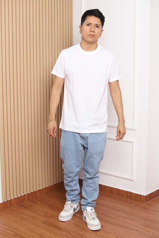Modelo polo blanco 30/1