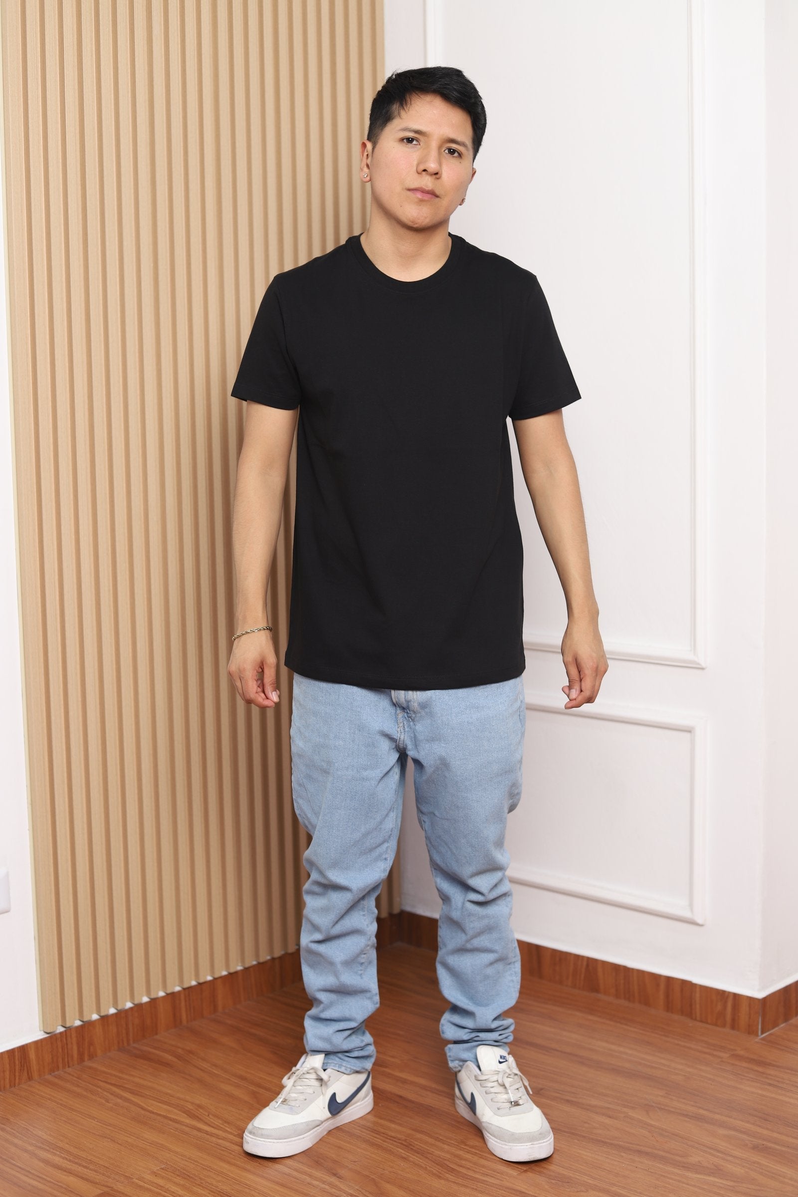 Modelo polo manga corta negro 30/1