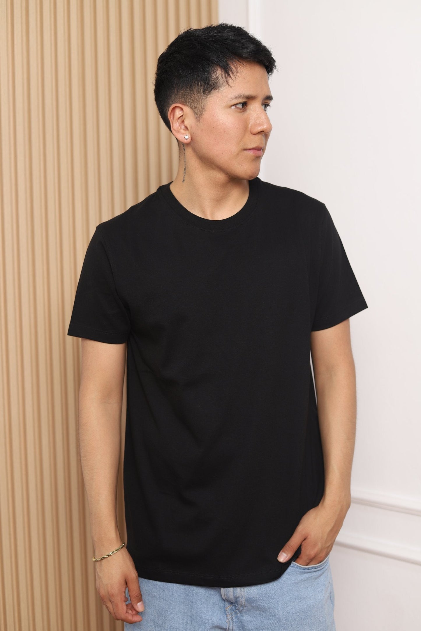 Modelo polo manga corta negro 30/1